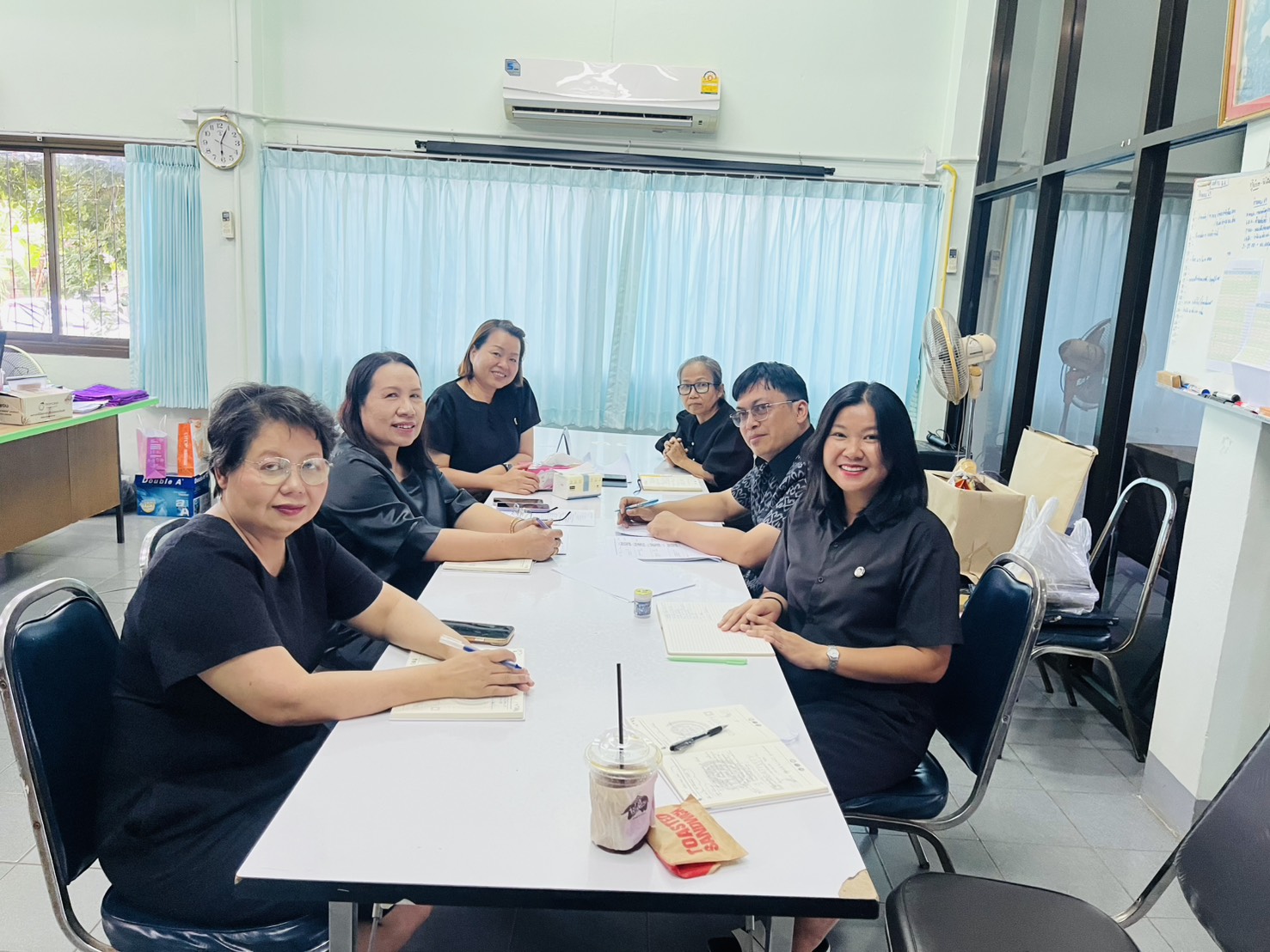 สำนักงานพัฒนาชุมชนอำเภอกุมภวาปี ประชุมประจำเดือนกรกฎาคม 2569